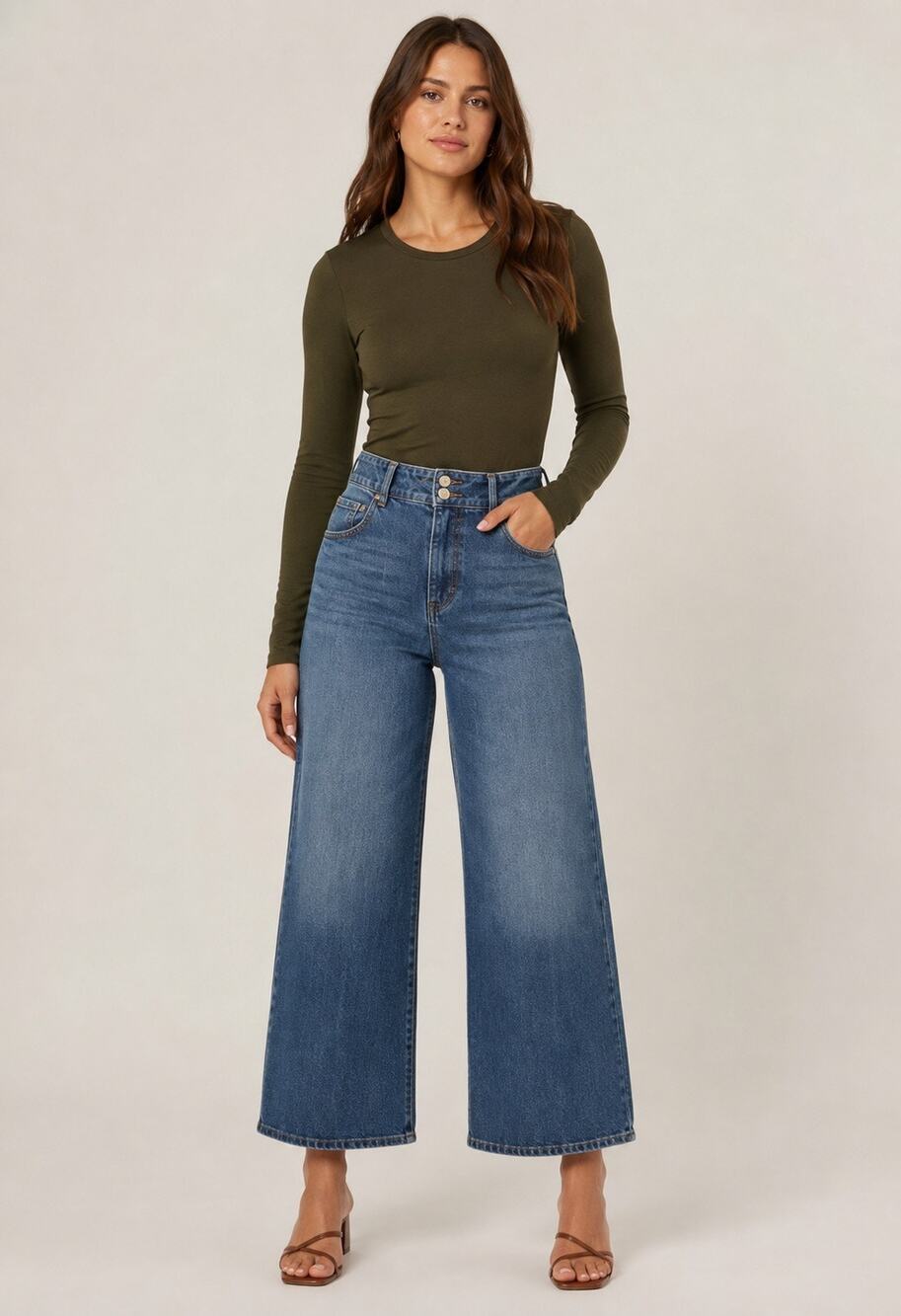 Pistola Scarlett High Rise Wide Leg Cropped Jeans – District Wash – Size 27